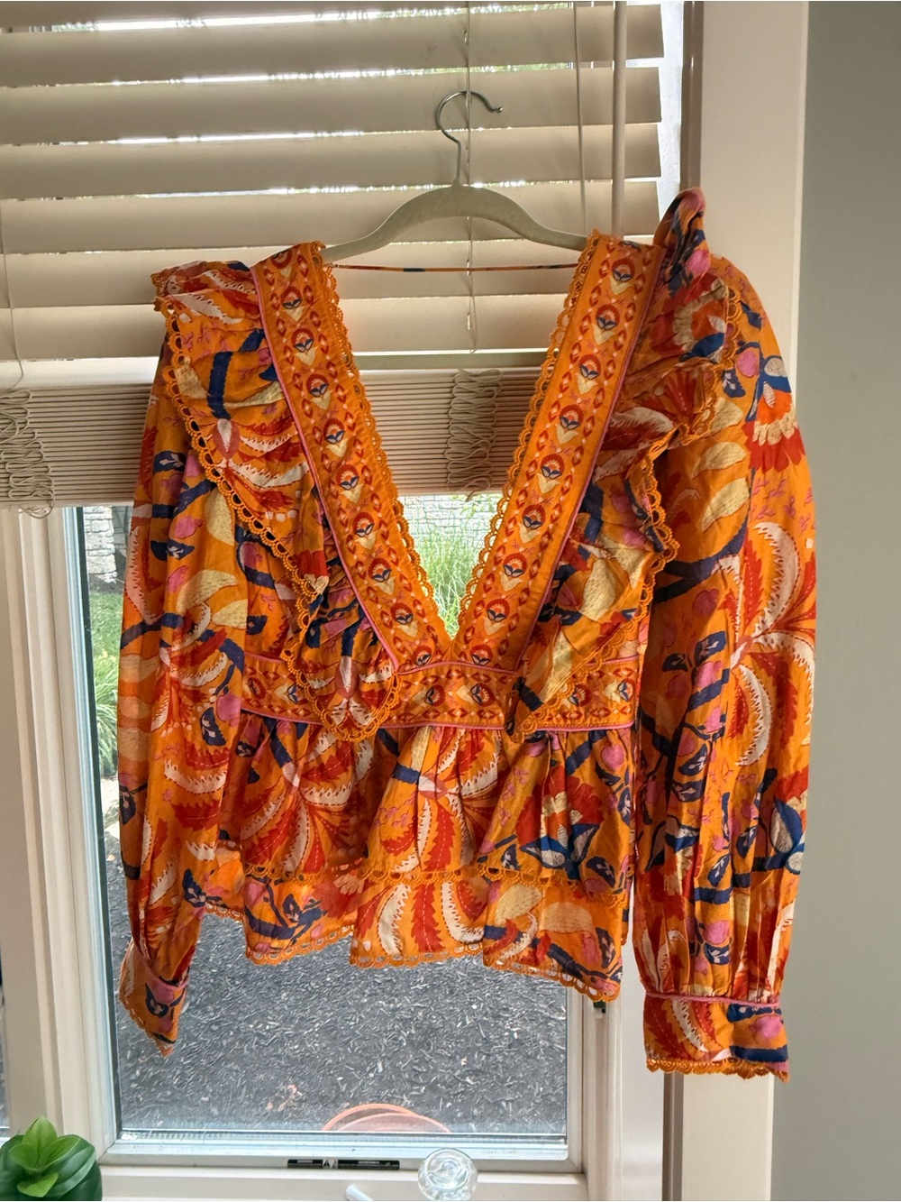 FARM Rio Orange Multicolor Paisley V-Neck Peasant Blouse